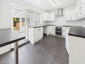 KITCHEN- click for photo gallery